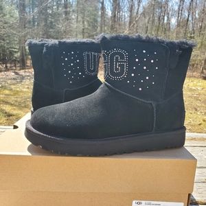 NWB UGG Classic Gem Faux Fur Lined Mini Boot Size 8 Black